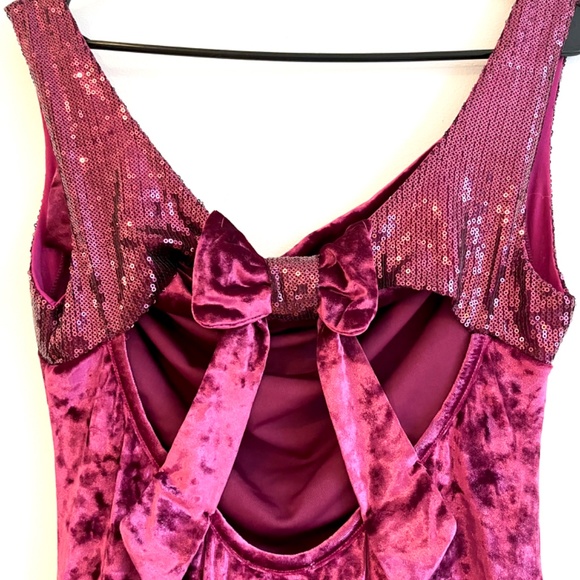 Fabulous velour and sequin mini dress - Picture 5 of 6